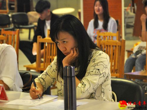 外国语学院举行2018年英语短剧大赛复赛 01.jpg